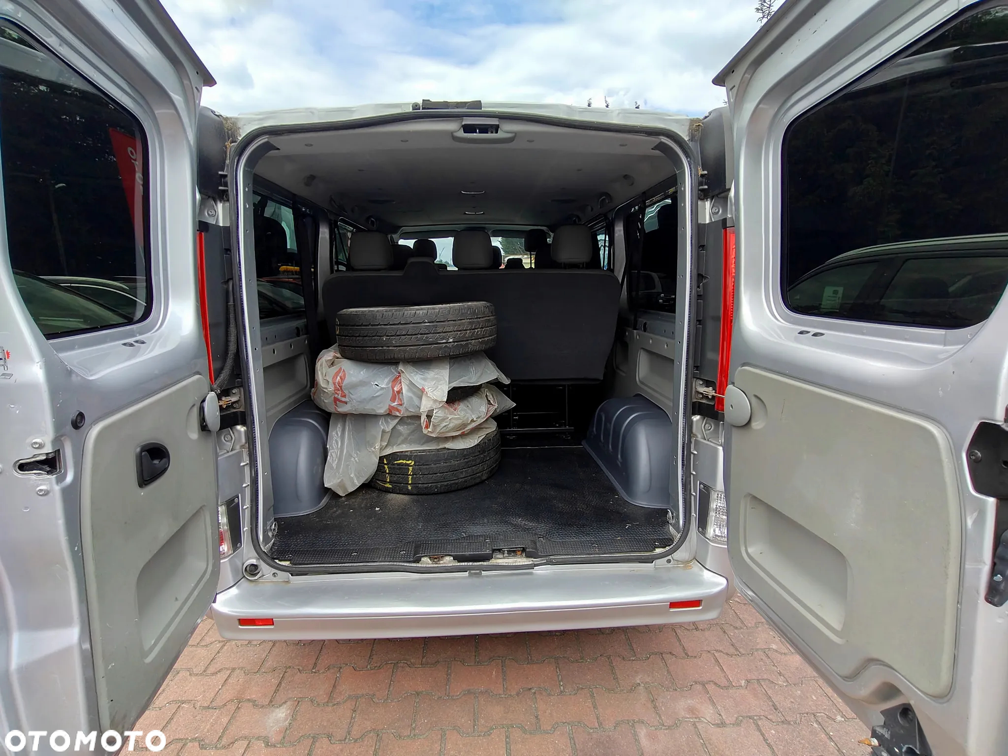 Opel Vivaro 2.0 CDTI L2H1 DPF - 15