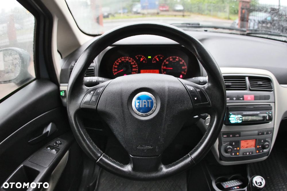 Fiat Grande Punto - 25