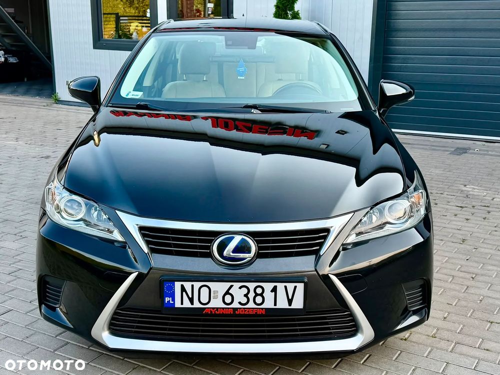 Lexus CT 200h Elite - 2