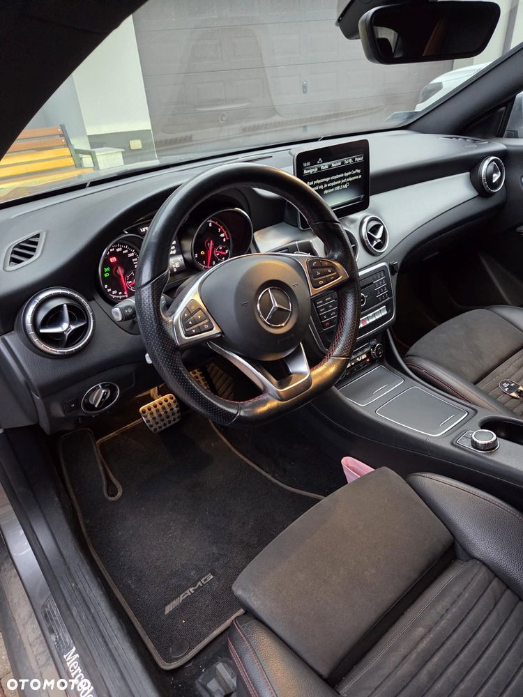 Mercedes-Benz CLA - 5
