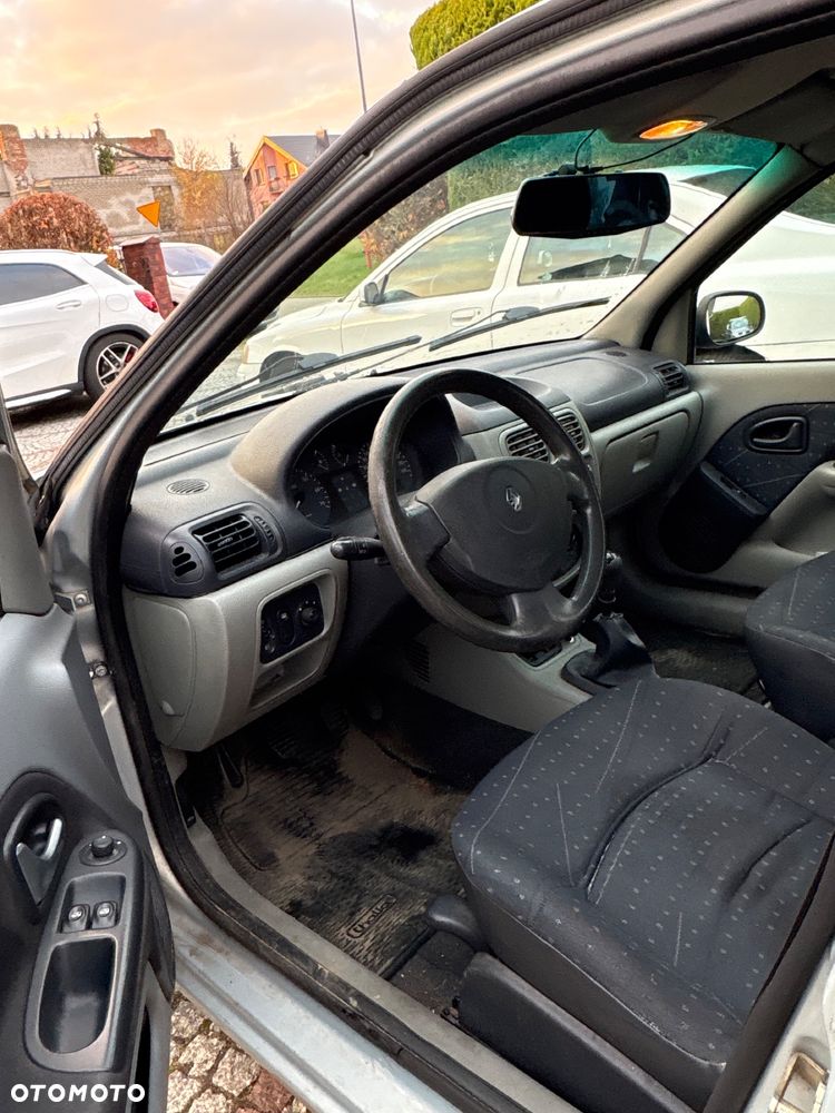 Renault Thalia 1.4 Alize - 11