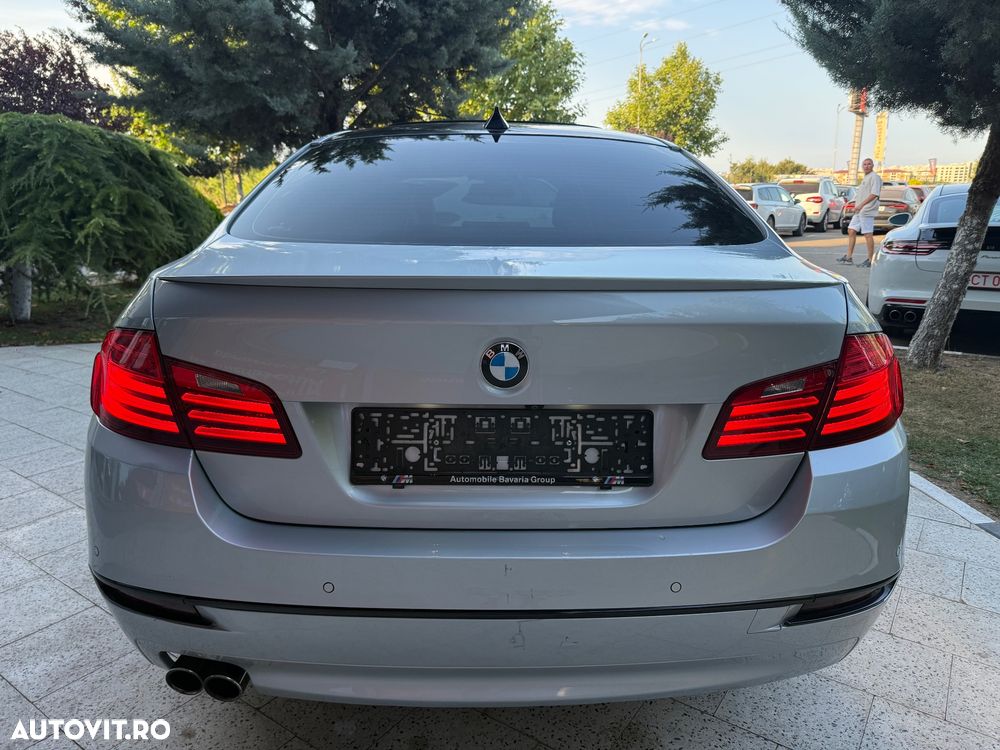 BMW Seria 5 520d AT - 26