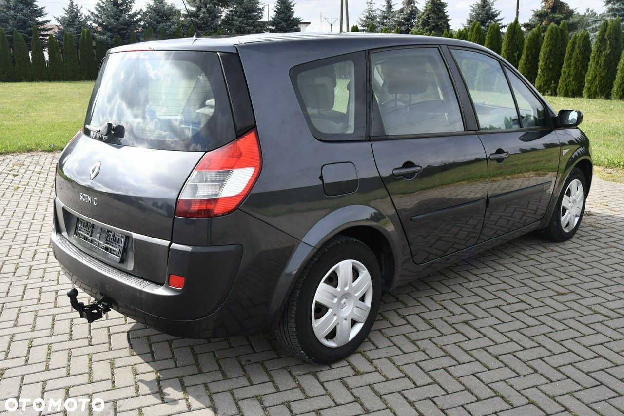 Renault Grand Scenic - 8