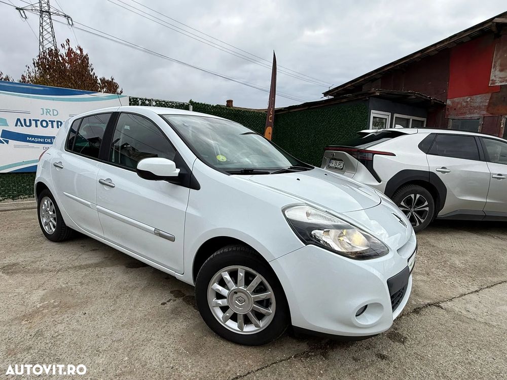 Renault Clio 1.5 dCi 90 FAP Dynamique - 19