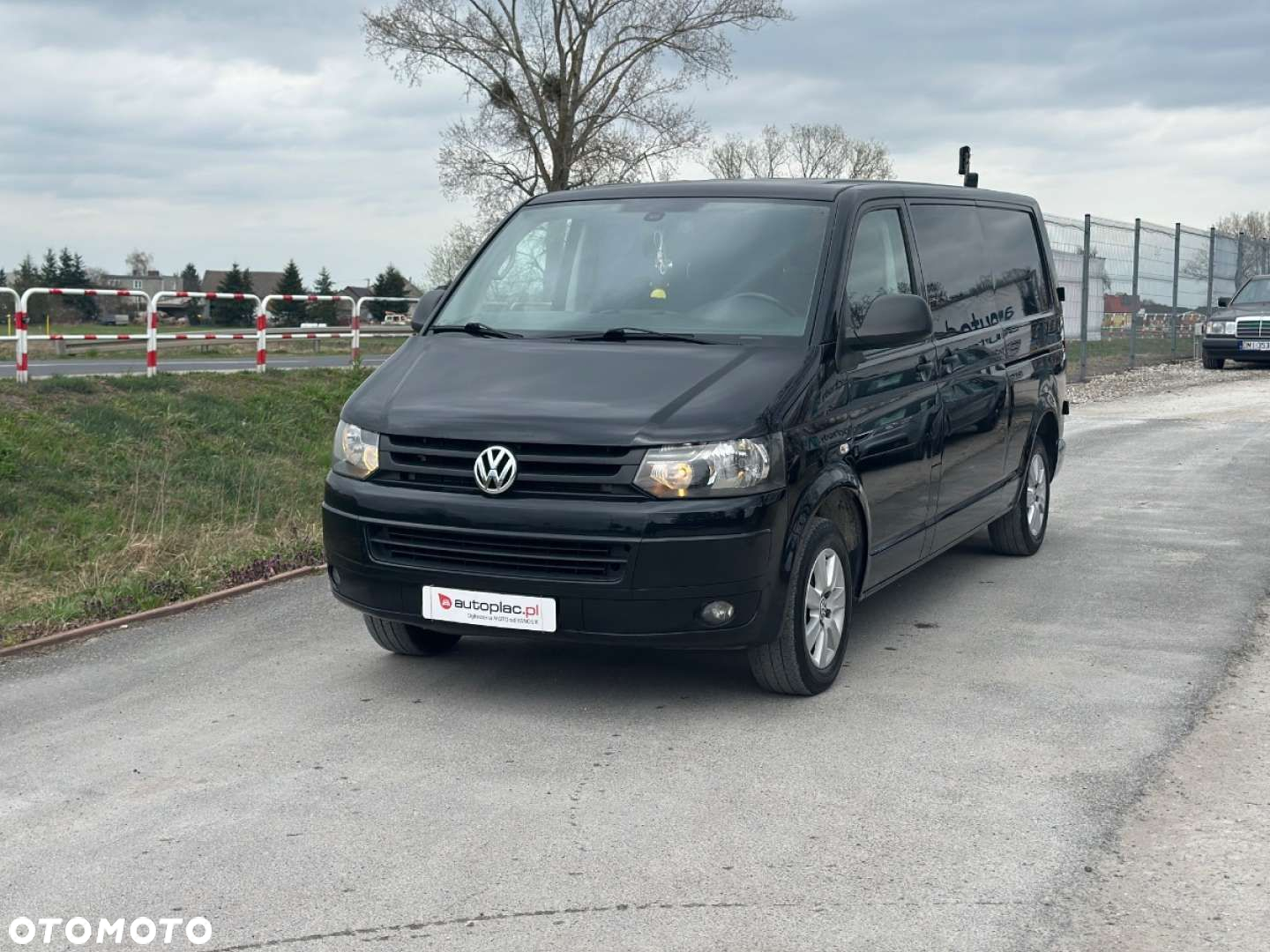Volkswagen Transporter - 2