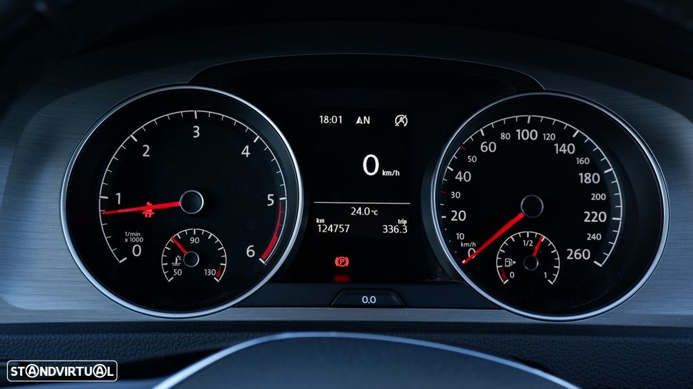 VW Golf 1.6 TDi GPS Edition Frotas - 15