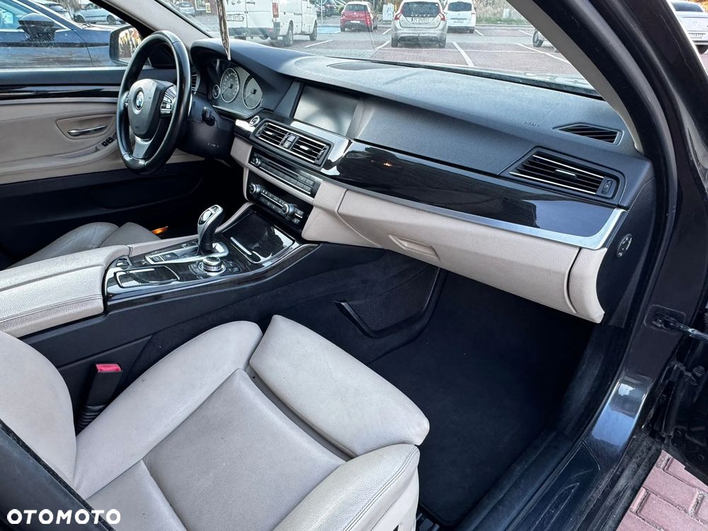 BMW Seria 5 - 24