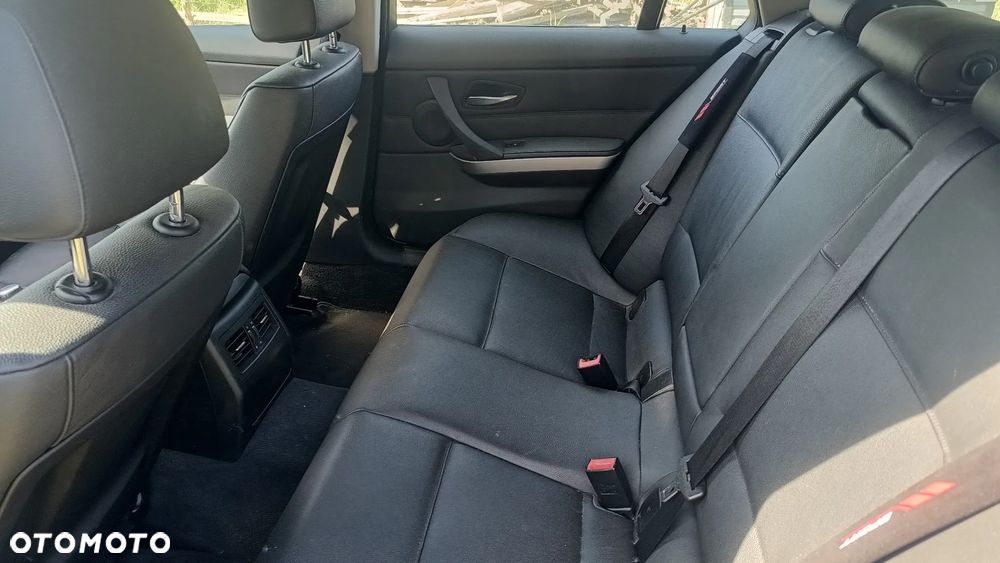 BMW Seria 3 320d - 7