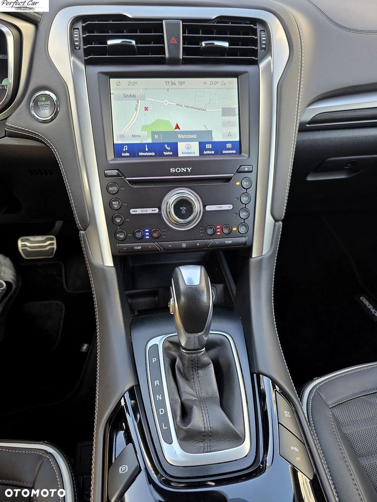 Ford Mondeo SW 2.0 Hybrid Vignale - 19