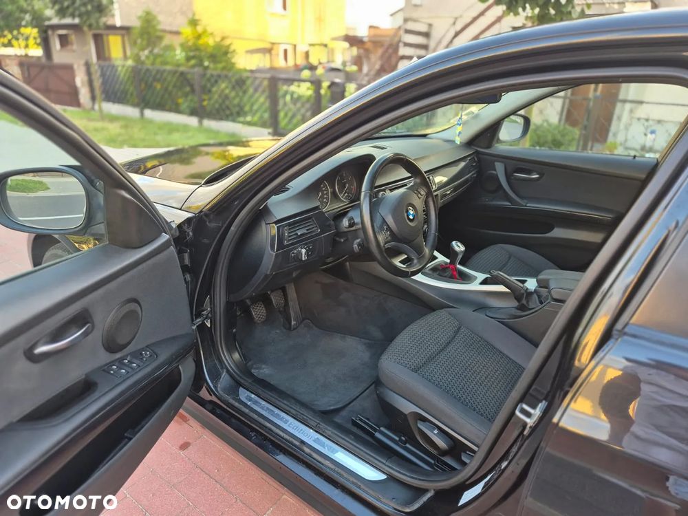 BMW Seria 3 318d - 8