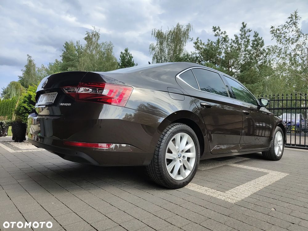 Skoda Superb 1.8 TSI DSG Style - 4