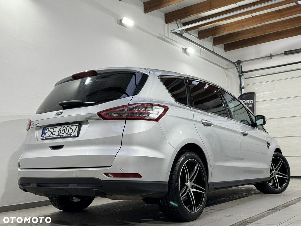 Ford S-Max 2.0 TDCi Titanium PowerShift - 6
