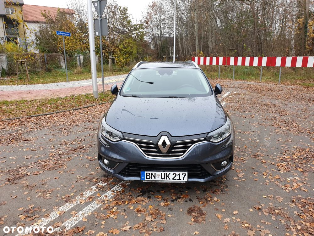 Renault Megane ENERGY TCe 130 Start & Stop Paris Business - 4