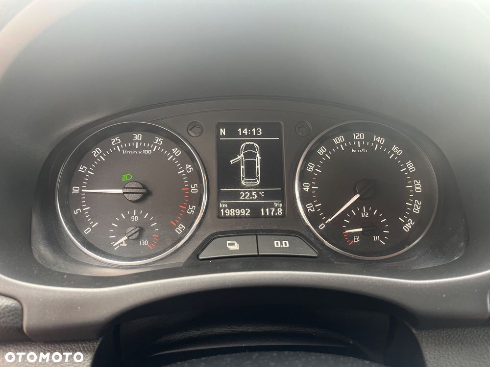 Skoda Fabia - 10