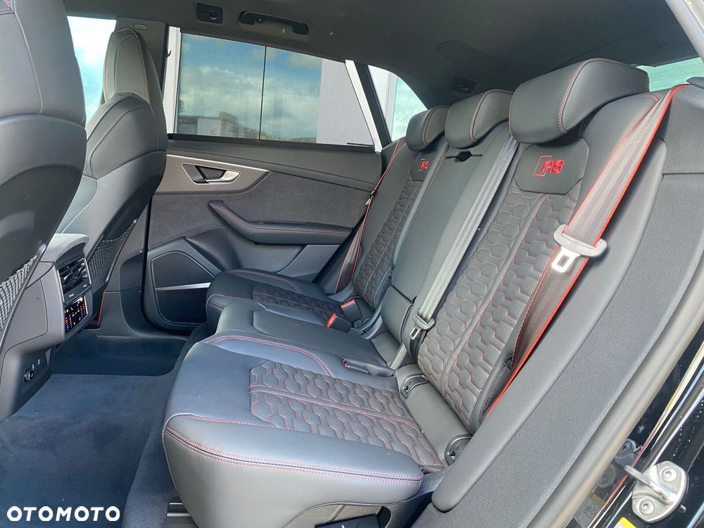 Audi RS Q8 - 18