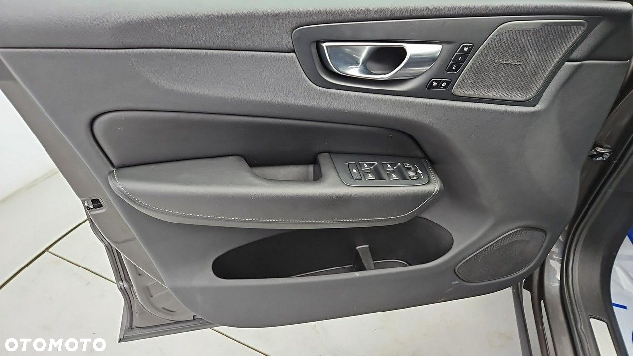 Volvo XC 60 - 10