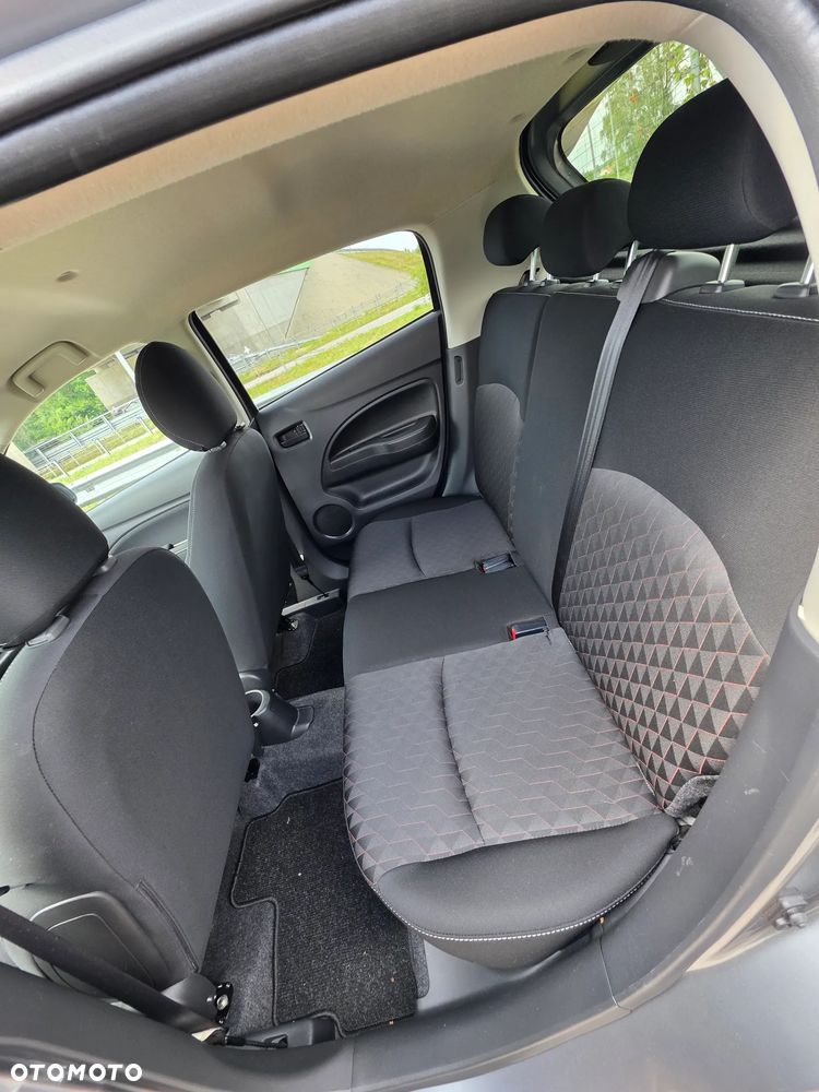 Mitsubishi Space Star AS&G 1.2 Spirit+ Black - 16