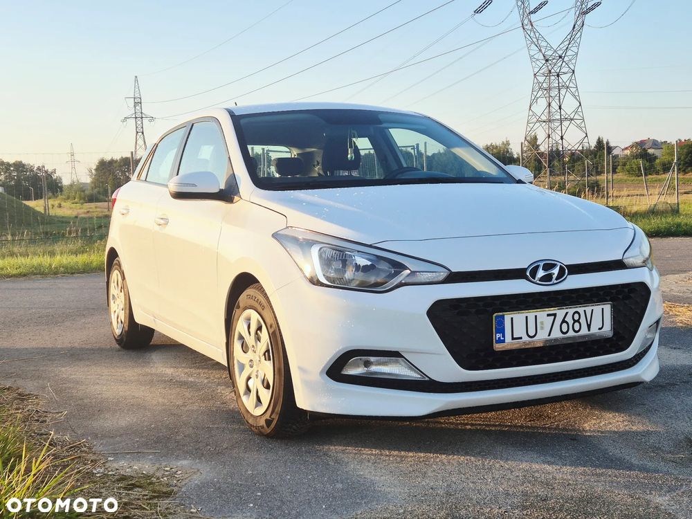 Hyundai i20 - 18
