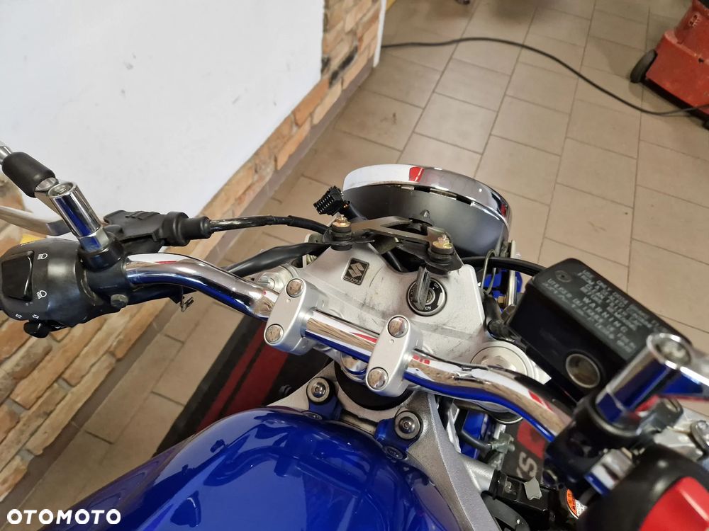 Suzuki SV - 19