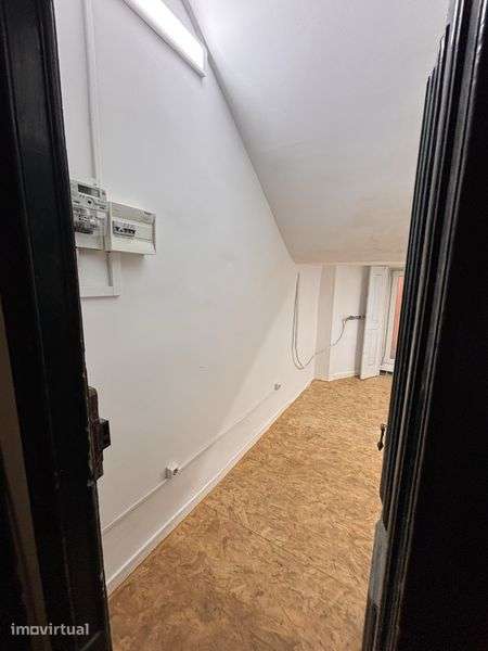 Arrenda-se Escritório/Atelier Baixa de Lisboa - Grande imagem: 3/11