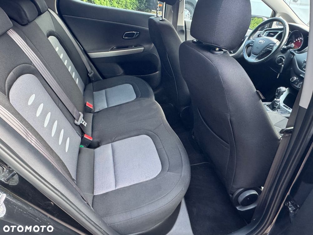 Kia Ceed 1.4 CRDi 90 ISG Spirit - 12
