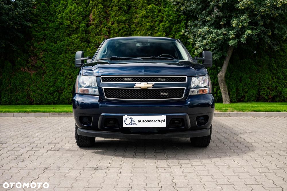 Chevrolet Suburban - 3