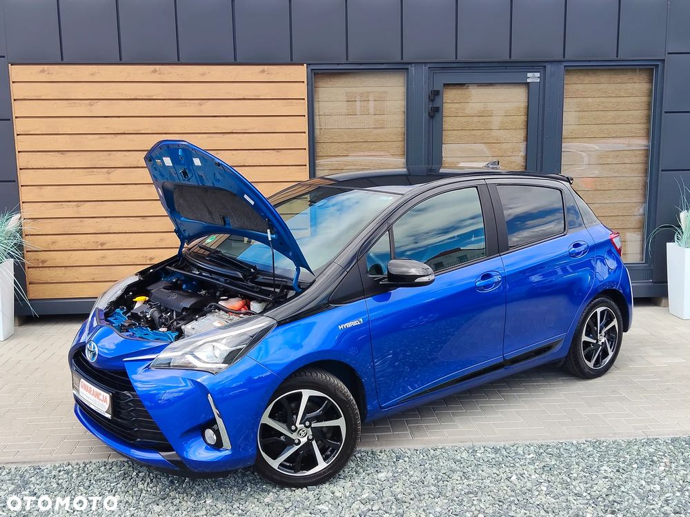 Toyota Yaris Hybrid 100 Premium - 9