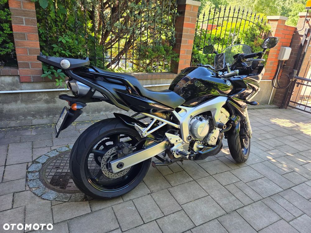 Yamaha FZ6 - 2