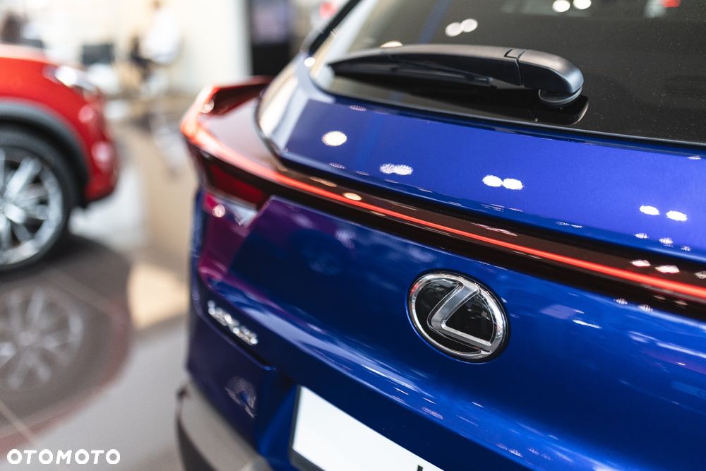 Lexus UX ver-300h-f-sport-design - 9