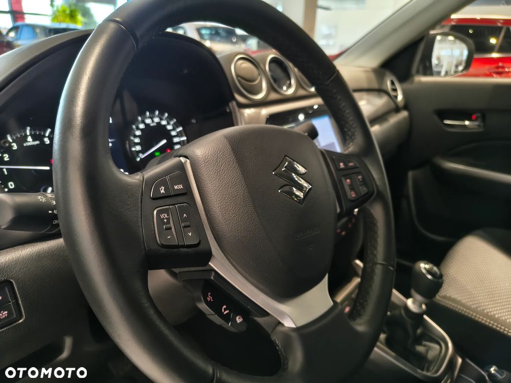 Suzuki Vitara 1.4 Boosterjet mHEV Premium Plus 2WD - 13