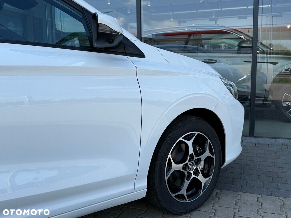 MG MG3 1.5 HEV+ Exclusive - 12