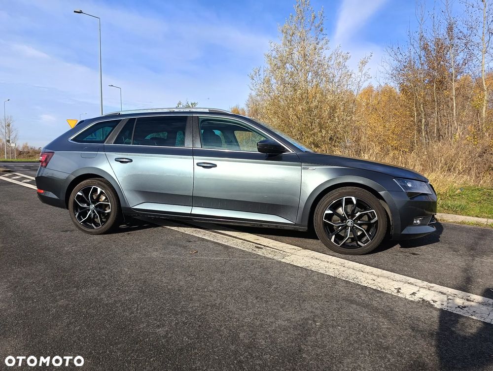 Skoda Superb 2.0 TDI 4x4 DSG Style - 4