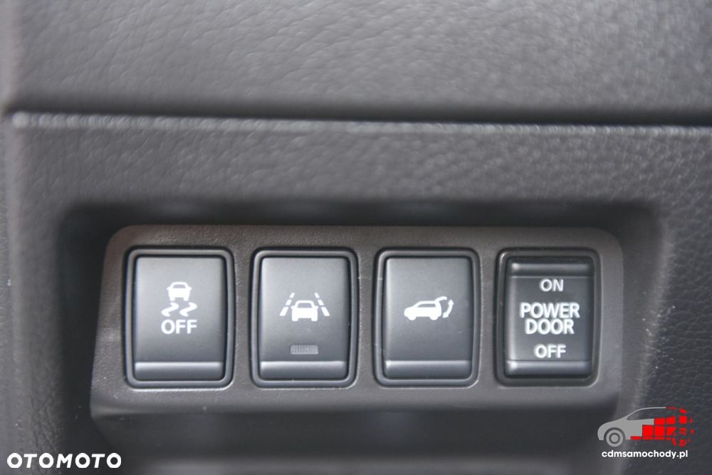 Nissan X-Trail - 40