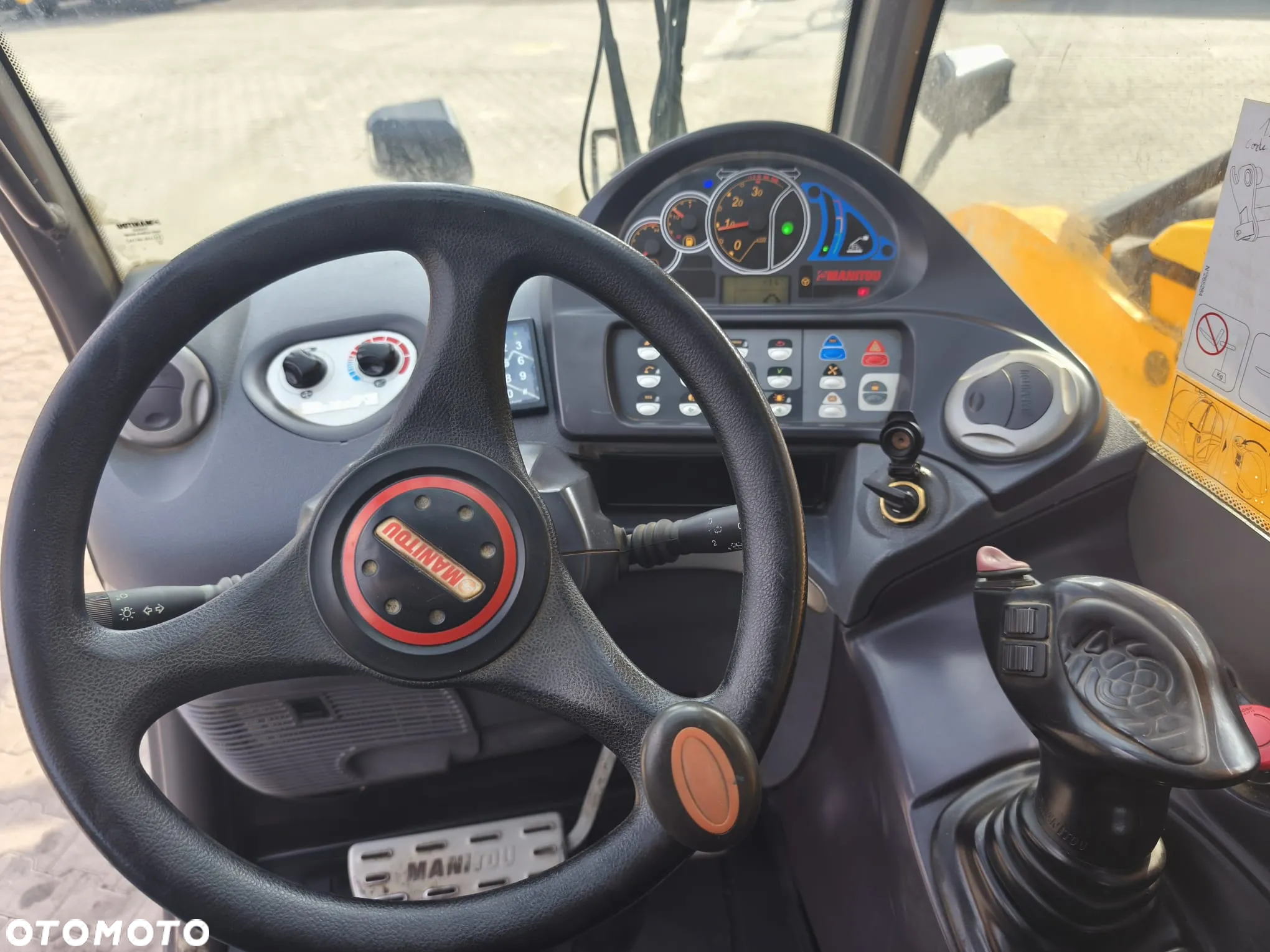 Manitou MT1440 - 10