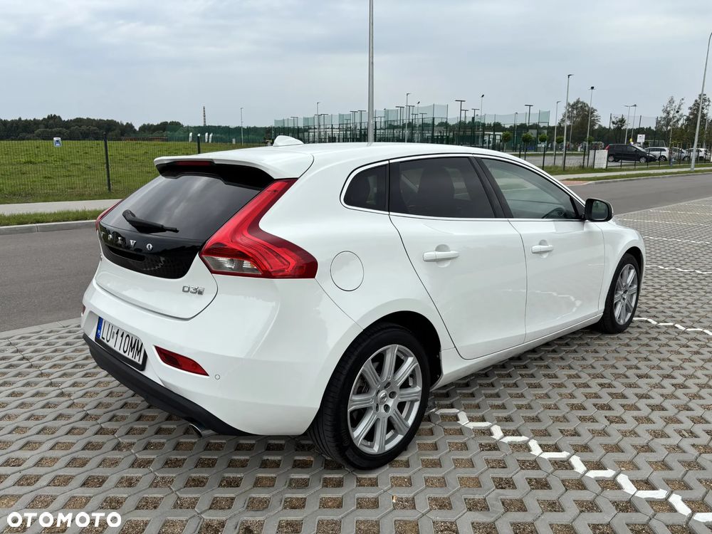Volvo V40 D3 Drive-E Inscription - 4