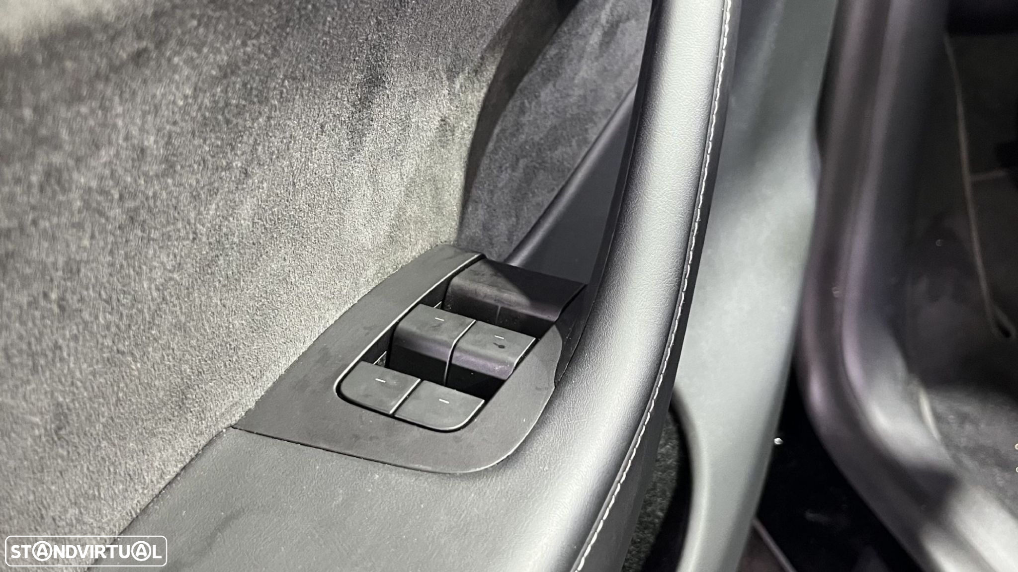 Tesla Model Y RWD - 17