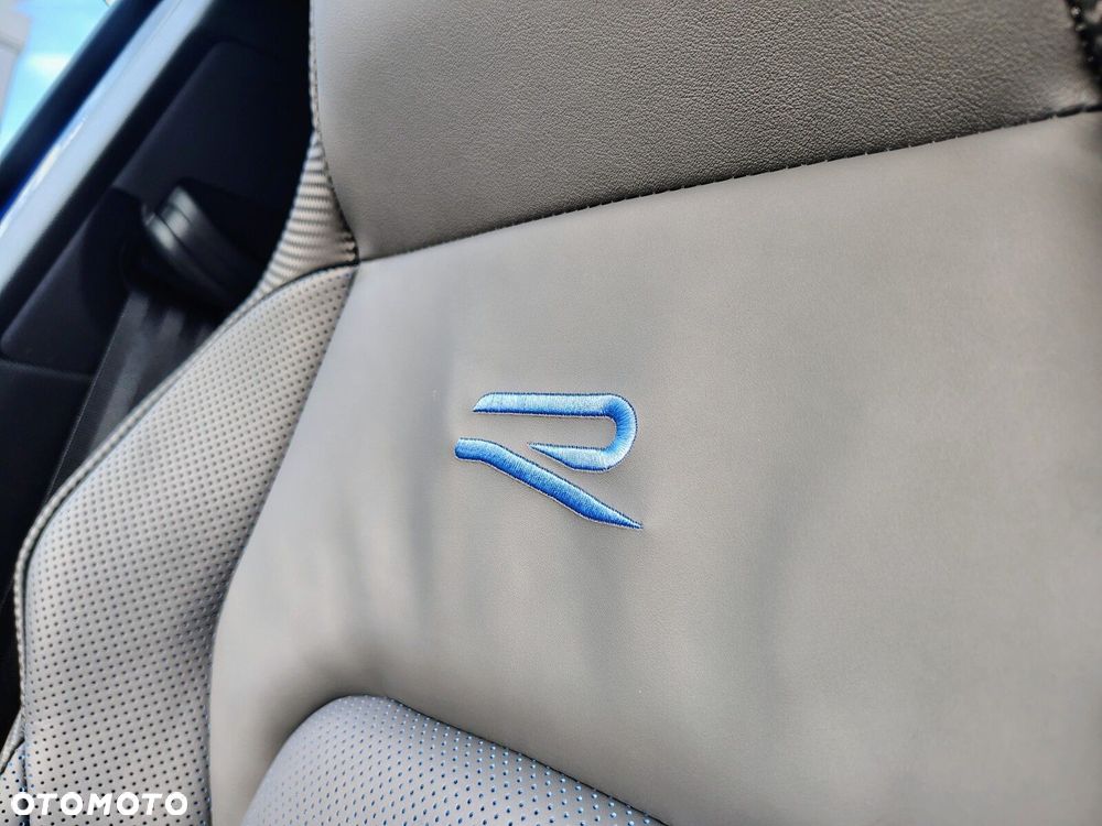 Volkswagen Golf - 31