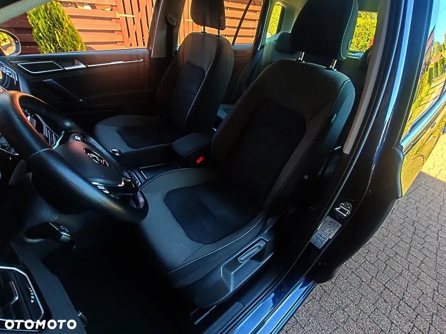 Volkswagen Golf Sportsvan 2.0 TDI (BlueMotion Technology) Highline - 28