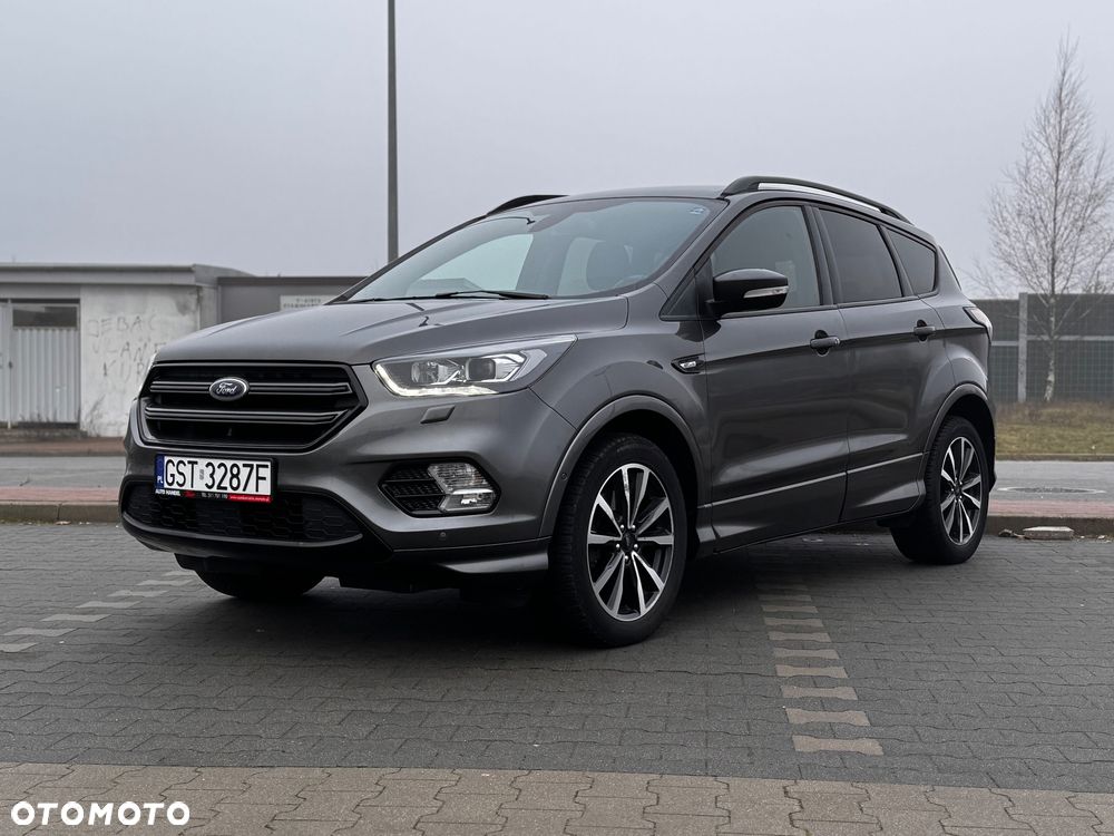 Ford Kuga 2.0 TDCi 2x4 ST-Line - 23