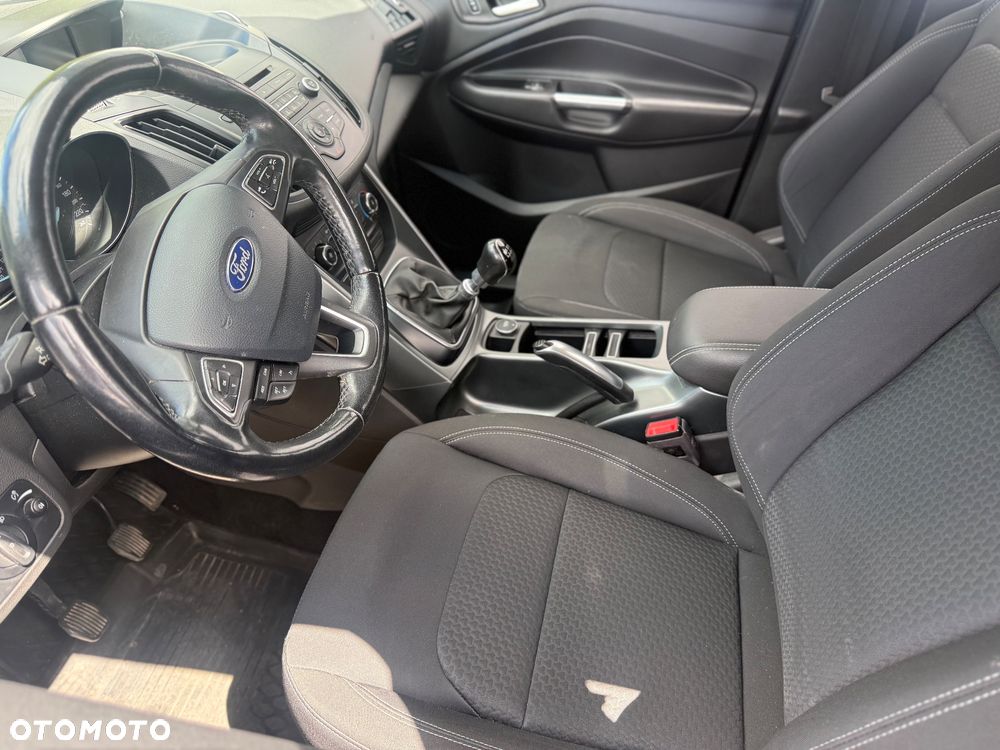 Ford Kuga 2.0 TDCi 4x4 Titanium - 9