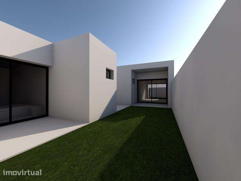 Moradia Térrea T4 * 4 Frentes Grijó - V. N. Gaia Piscina * 3 Suites - Grande imagem: 2/23