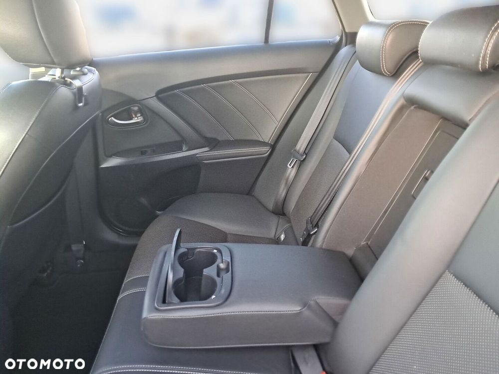 Toyota Avensis - 30