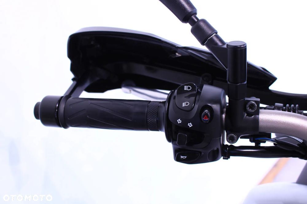 Yamaha XT - 8