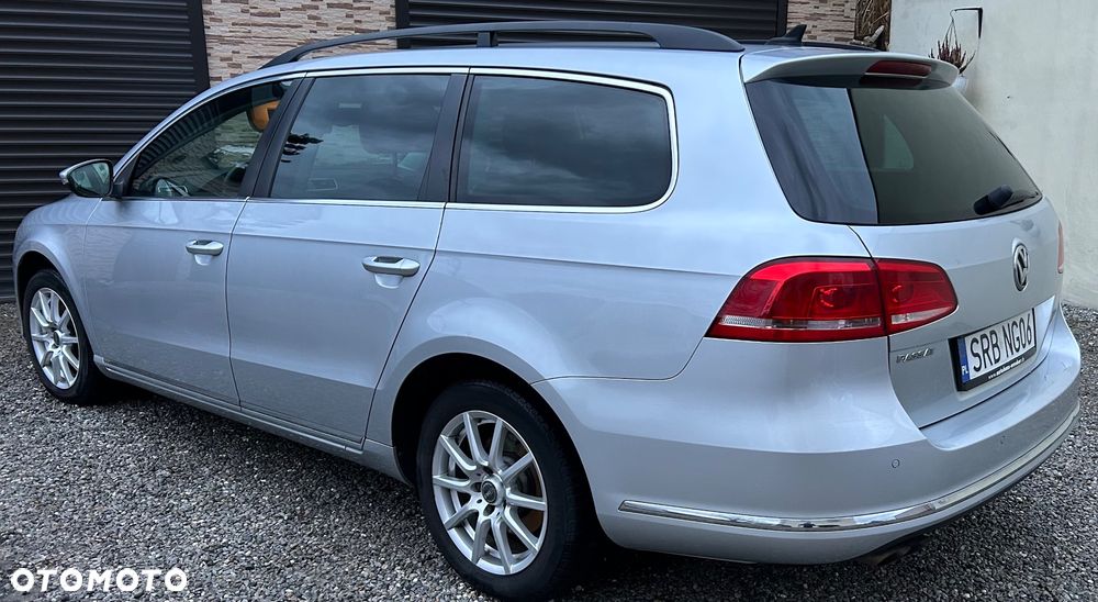 Volkswagen Passat - 4