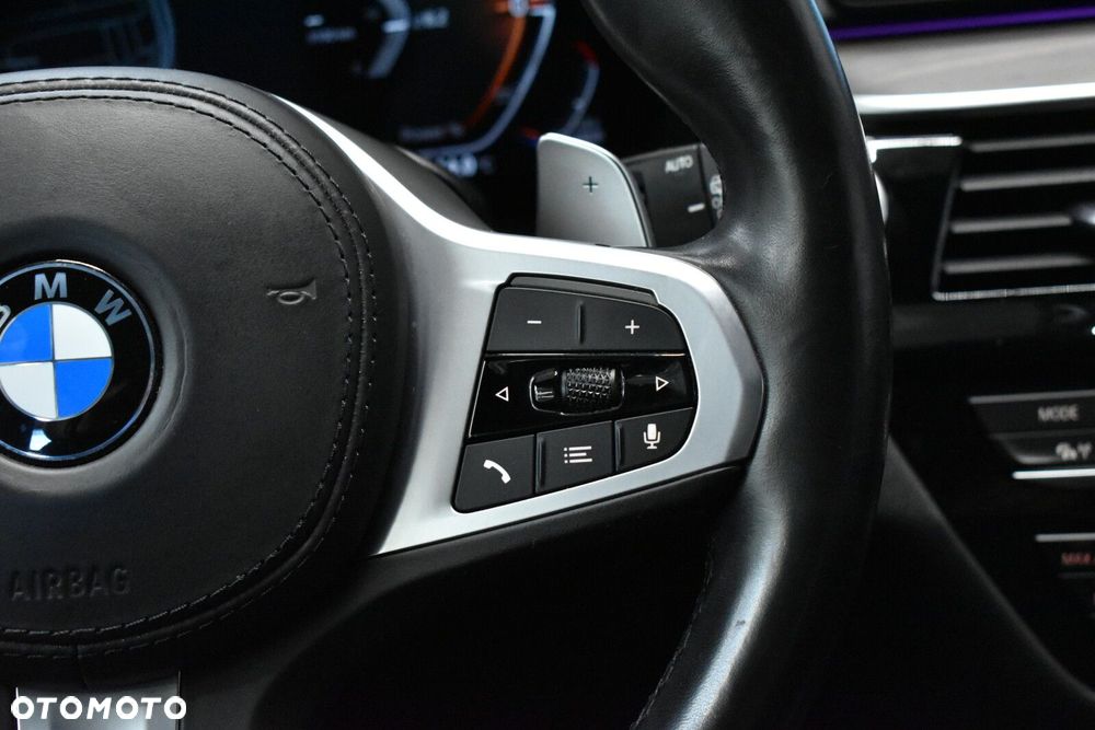 BMW Seria 5 - 13