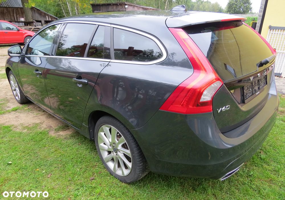 VOLVO V60 I LIFT LAKIER 492-46 2.0 D4 D4204T14 NA CZĘŚCI - 3