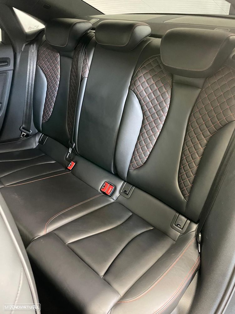 Audi RS3 Limousine 2.5 TFSI quattro S tronic - 14