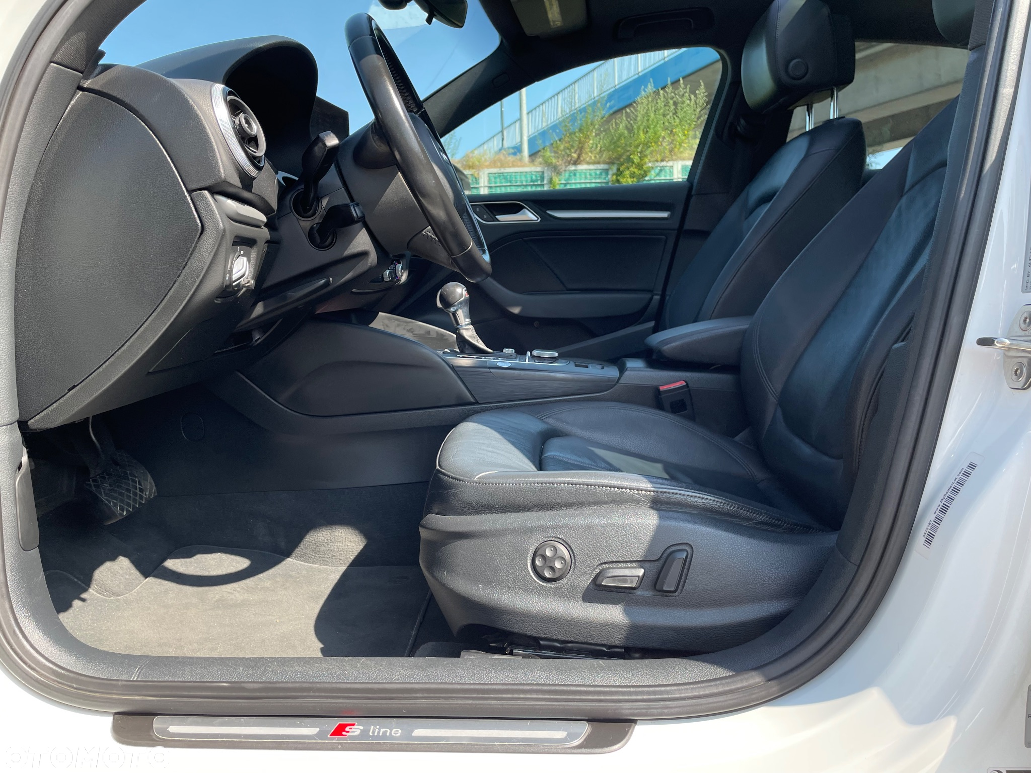 Audi A3 1.8 TFSI Sportback S tronic S line Sportpaket - 16