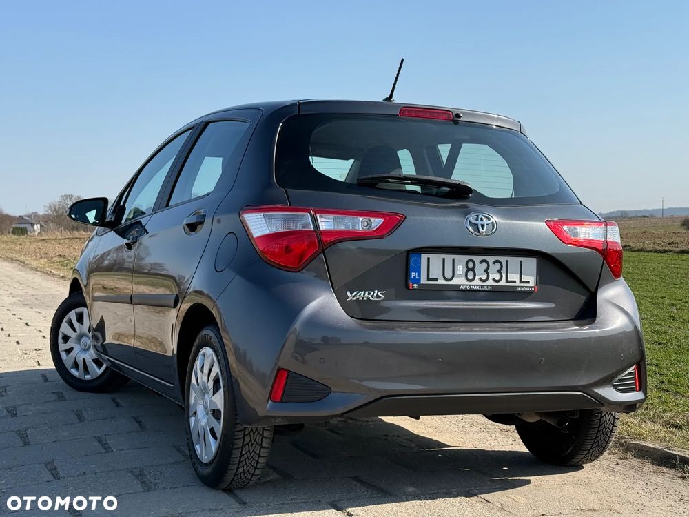 Toyota Yaris 1.5 Active - 9