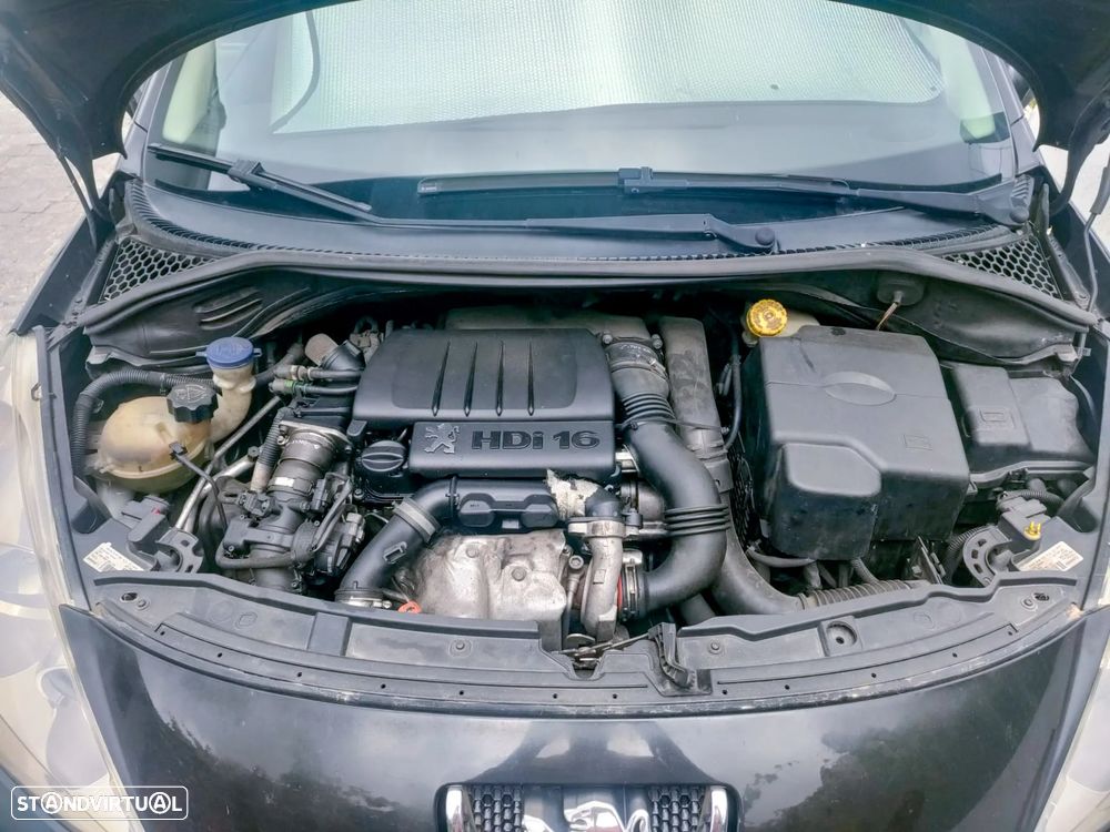 Peugeot 207 1.6 HDi Sport - 10